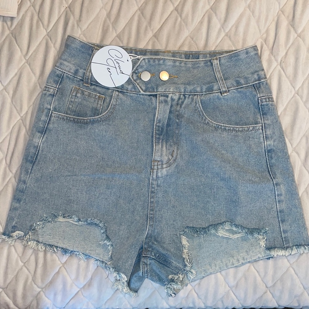 Cloud Ten Jean shorts
